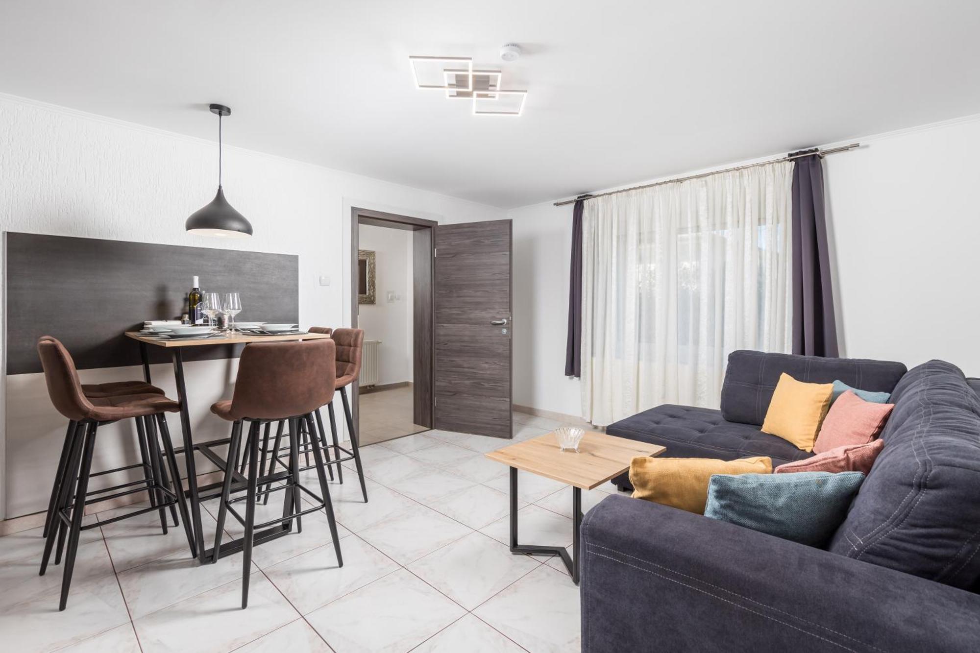 Mladenka Apartment Kraljevica