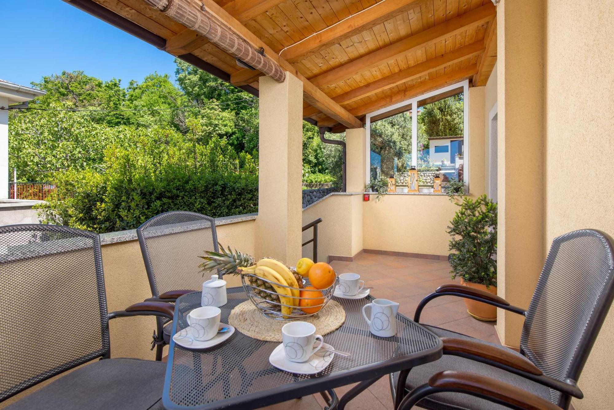 Apartment Mladenka